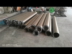 de pijp van de waterputfilter